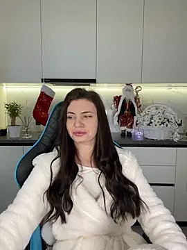 Snapshot of CurlyLara chatting on January 11, 2026, 11:37 am CurlyLara online show from January 11, 2026, 11:37 am