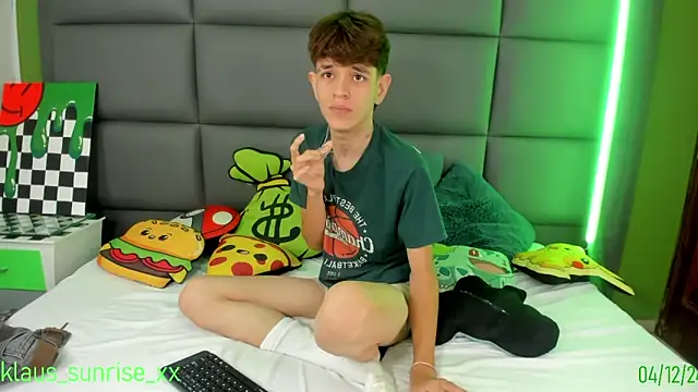 KLAUS SUNRISE XX online show from December 4, 2024, 10:35 am