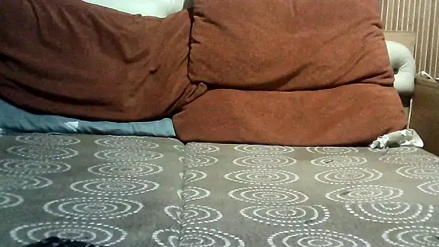 AlanaLaDream online show from October 25, 2025, 6:46 pm