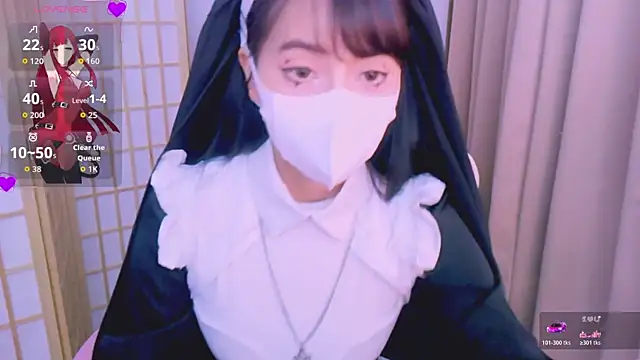 Snapshot of desiregirl69 chatting on October 31, 2025, 3:13 pm desiregirl69 online show from October 31, 2025, 3:13 pm