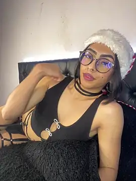 Skyler  blue4 online show from December 27, 2024, 7:24 pm