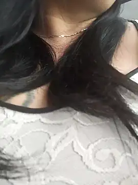 sara pineros online show from December 5, 2024, 9:06 pm