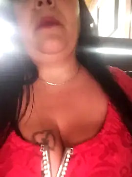 sara pineros online show from January 21, 2025, 9:46 pm