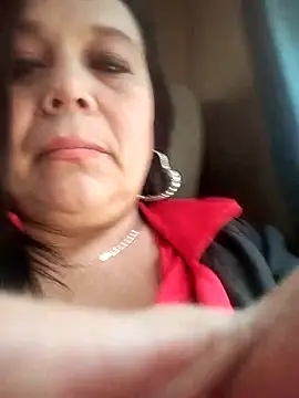 sara pineros online show from September 17, 2025, 9:05 pm