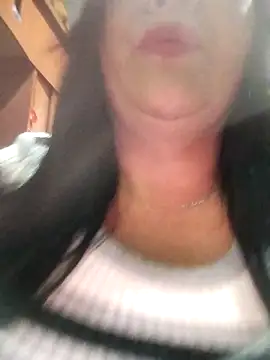 sara pineros online show from October 11, 2025, 9:24 pm