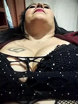 sara pineros online show from December 14, 2025, 8:35 pm