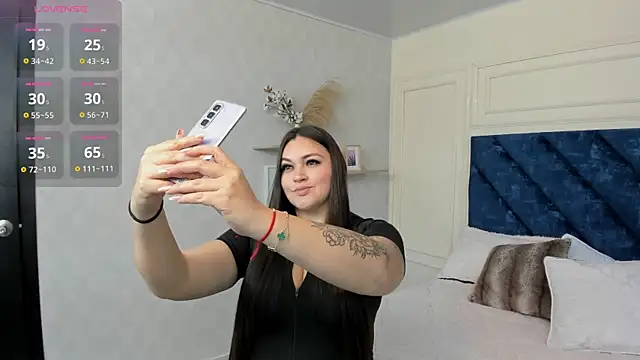 Charlotte Mayer online show from December 5, 2025, 11:30 am