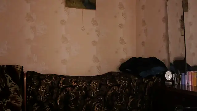 Ettie Tonia online show from November 30, 2025, 8:18 am