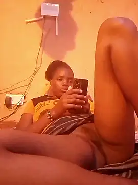 Snapshot of QUEEN-NAIMA chatting on September 16, 2025, 4:52 pm QUEEN-NAIMA online show from September 16, 2025, 4:52 pm