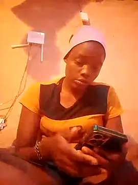 Snapshot of QUEEN-NAIMA chatting on September 17, 2025, 9:22 am QUEEN-NAIMA online show from September 17, 2025, 9:22 am