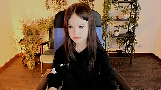 Elainebeness online show from January 13, 2026, 7:30 pm