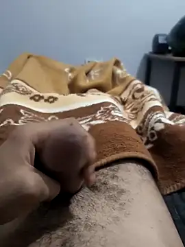 Snapshot of kinghunter21 chatting on November 16, 2025, 11:43 pm kinghunter21 online show from November 16, 2025, 11:43 pm