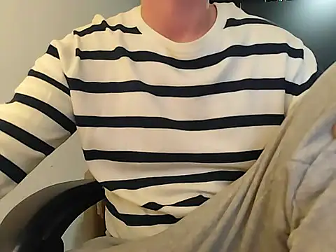 jayb0y61 online show from November 23, 2025, 1:27 am