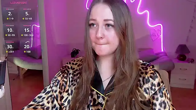 LizzyShine online show from March 7, 2025, 5:38 pm