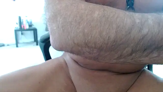 GirthBullger4You online show from March 13, 2025, 8:54 pm