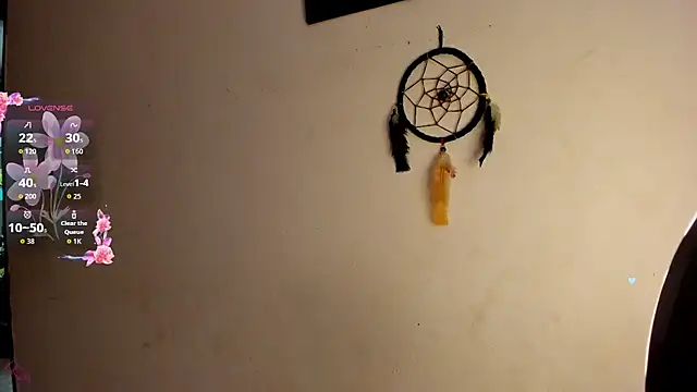 Miss oliviaa online show from November 6, 2025, 8:54 pm