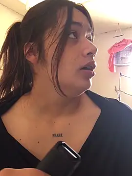 Miss oliviaa online show from November 21, 2025, 2:27 pm