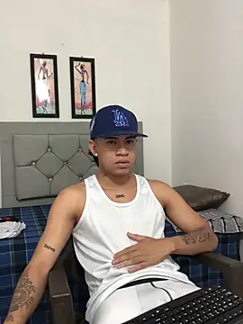 Snapshot of logannth chatting on March 9, 2026, 5:00 am logannth online show from March 9, 2026, 5:00 am