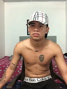 Snapshot of logannth chatting on March 12, 2026, 9:21 pm logannth online show from March 12, 2026, 9:21 pm