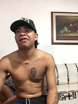 Snapshot of logannth chatting on March 21, 2026, 12:59 am logannth online show from March 21, 2026, 12:59 am