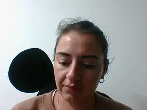 Snapshot of _karlie_kloss_ chatting on December 6, 2024, 12:56 am karlie kloss online show from December 6, 2024, 12:56 am