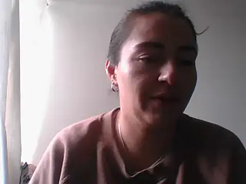 Snapshot of _karlie_kloss_ chatting on December 9, 2024, 6:03 pm karlie kloss online show from December 9, 2024, 6:03 pm