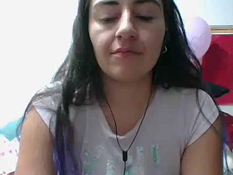 Snapshot of _karlie_kloss_ chatting on February 15, 2025, 11:47 pm karlie kloss online show from February 15, 2025, 11:47 pm