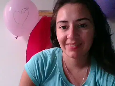 Snapshot of _karlie_kloss_ chatting on February 17, 2025, 10:36 pm karlie kloss online show from February 17, 2025, 10:36 pm