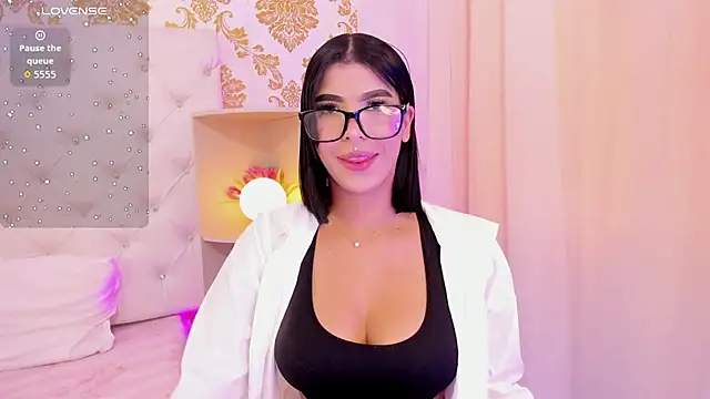 Snapshot of emaa_lambert chatting on December 5, 2025, 4:58 pm emaa lambert online show from December 5, 2025, 4:58 pm