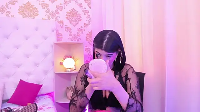 emaa lambert online show from January 7, 2026, 6:21 pm