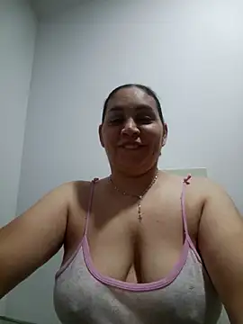 MirandaSoto online show from April 12, 2026, 5:12 am