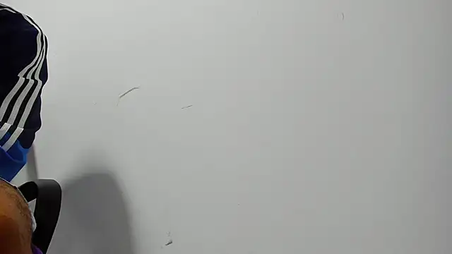 Karljensen33 online show from January 2, 2025, 2:33 am