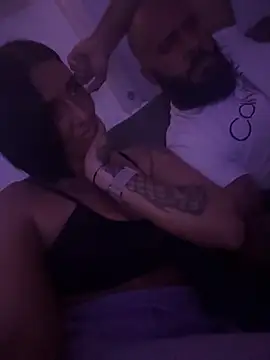 Snapshot of IntiMia chatting on December 8, 2024, 1:24 am IntiMia online show from December 8, 2024, 1:24 am