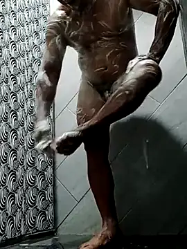 Snapshot of luchoarr chatting on February 19, 2025, 10:20 pm luchoarr online show from February 19, 2025, 10:20 pm