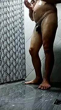 Snapshot of luchoarr chatting on February 28, 2025, 10:17 pm luchoarr online show from February 28, 2025, 10:17 pm