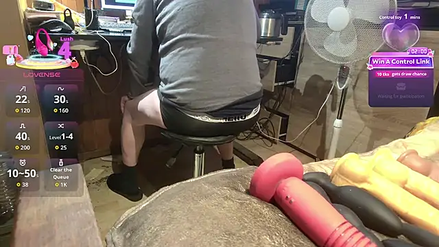 misteryman1956 online show from July 26, 2026, 5:48 am