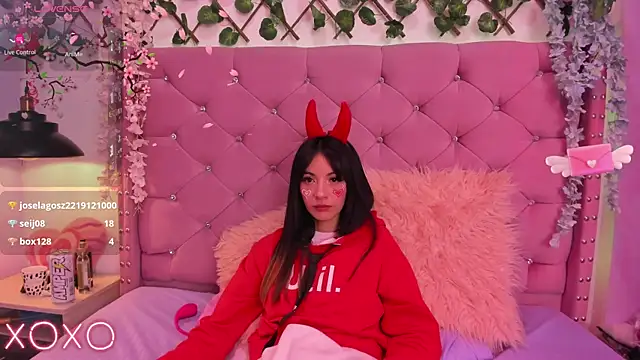 lauren evans96 online show from January 28, 2025, 8:57 am