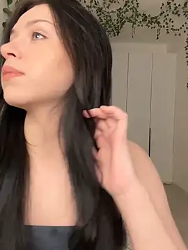  SweetCandyy online show from December 13, 2024, 9:20 pm