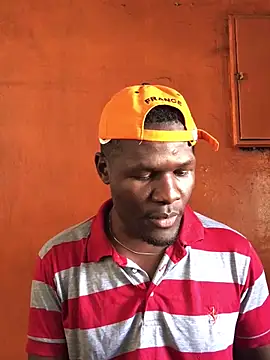 Snapshot of HutchMansell chatting on December 29, 2024, 1:28 pm HutchMansell online show from December 29, 2024, 1:28 pm