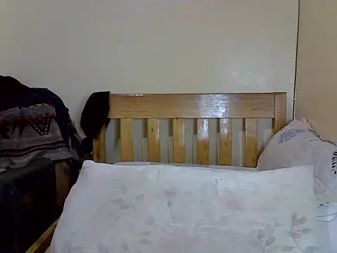 Snapshot of Horny-slut_ chatting on March 19, 2025, 8:55 am Horny-slut  online show from March 19, 2025, 8:55 am