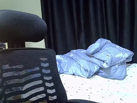 Snapshot of Horny-slut_ chatting on September 30, 2025, 4:17 am Horny-slut  online show from September 30, 2025, 4:17 am