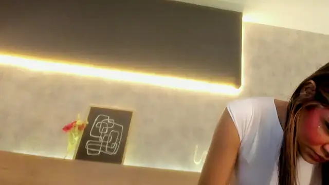 karina gomez 18 online show from February 23, 2026, 11:40 am