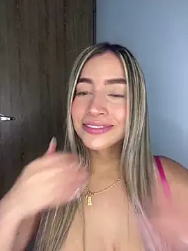 Issabela G1 online show from December 12, 2024, 1:43 am