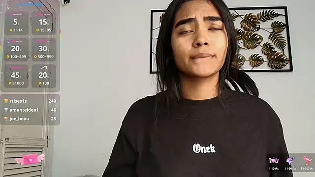 Snapshot of julieta_aguilar1 chatting on September 25, 2025, 7:17 pm julieta aguilar1 online show from September 25, 2025, 7:17 pm