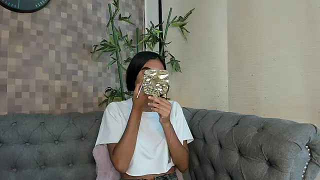 Snapshot of julieta_aguilar1 chatting on September 28, 2025, 8:14 pm julieta aguilar1 online show from September 28, 2025, 8:14 pm