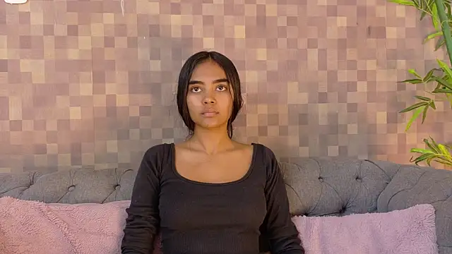 Snapshot of julieta_aguilar1 chatting on October 20, 2025, 8:31 pm julieta aguilar1 online show from October 20, 2025, 8:31 pm