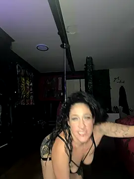 Snapshot of Luluof chatting on September 23, 2025, 8:39 am Luluof online show from September 23, 2025, 8:39 am