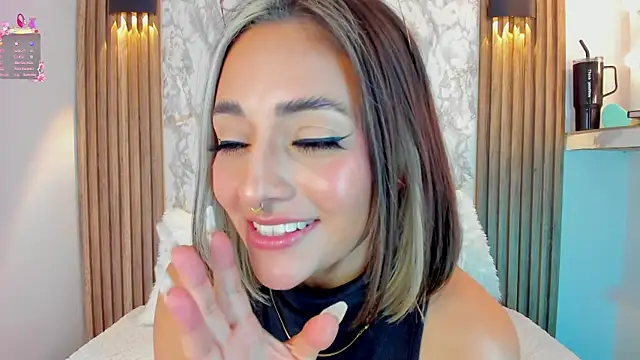 Nanda Vixen online show from March 20, 2025, 5:24 am