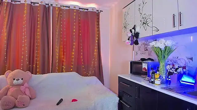 Dollyaa online show from March 2, 2025, 10:14 am