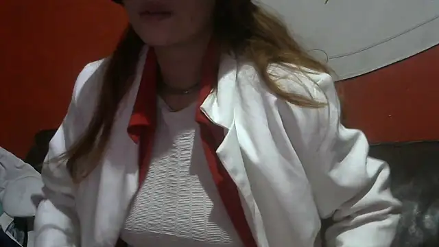 spacegirlll online show from December 25, 2024, 8:28 pm